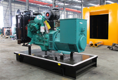 上海青浦区某工厂采购400千瓦康明斯柴油发电机组